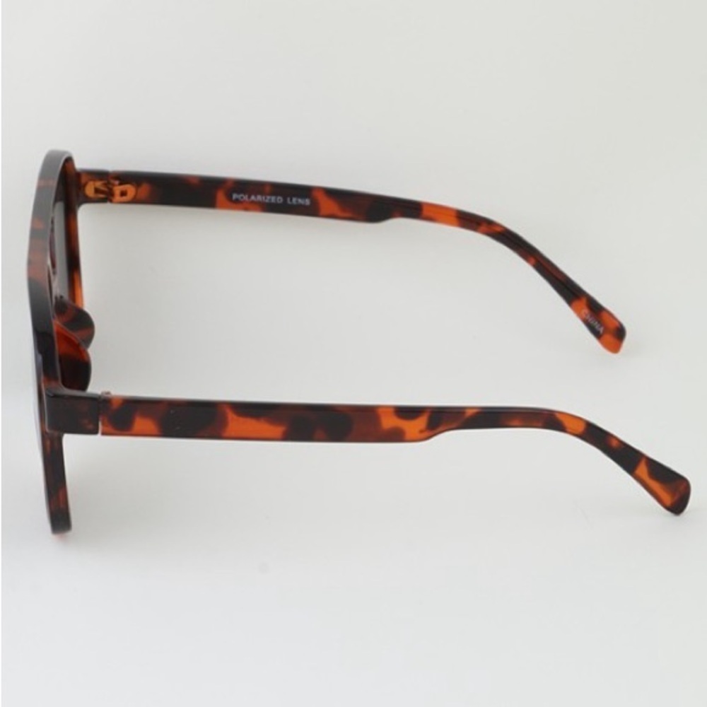 Tortoise Shell Aviator Sunglasses - Picture 8 of 8
